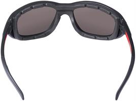 MILWAUKEE OCCHIALI DI SICUREZZA SCURI HPERFORMANCE C/INS.SCHIUMA